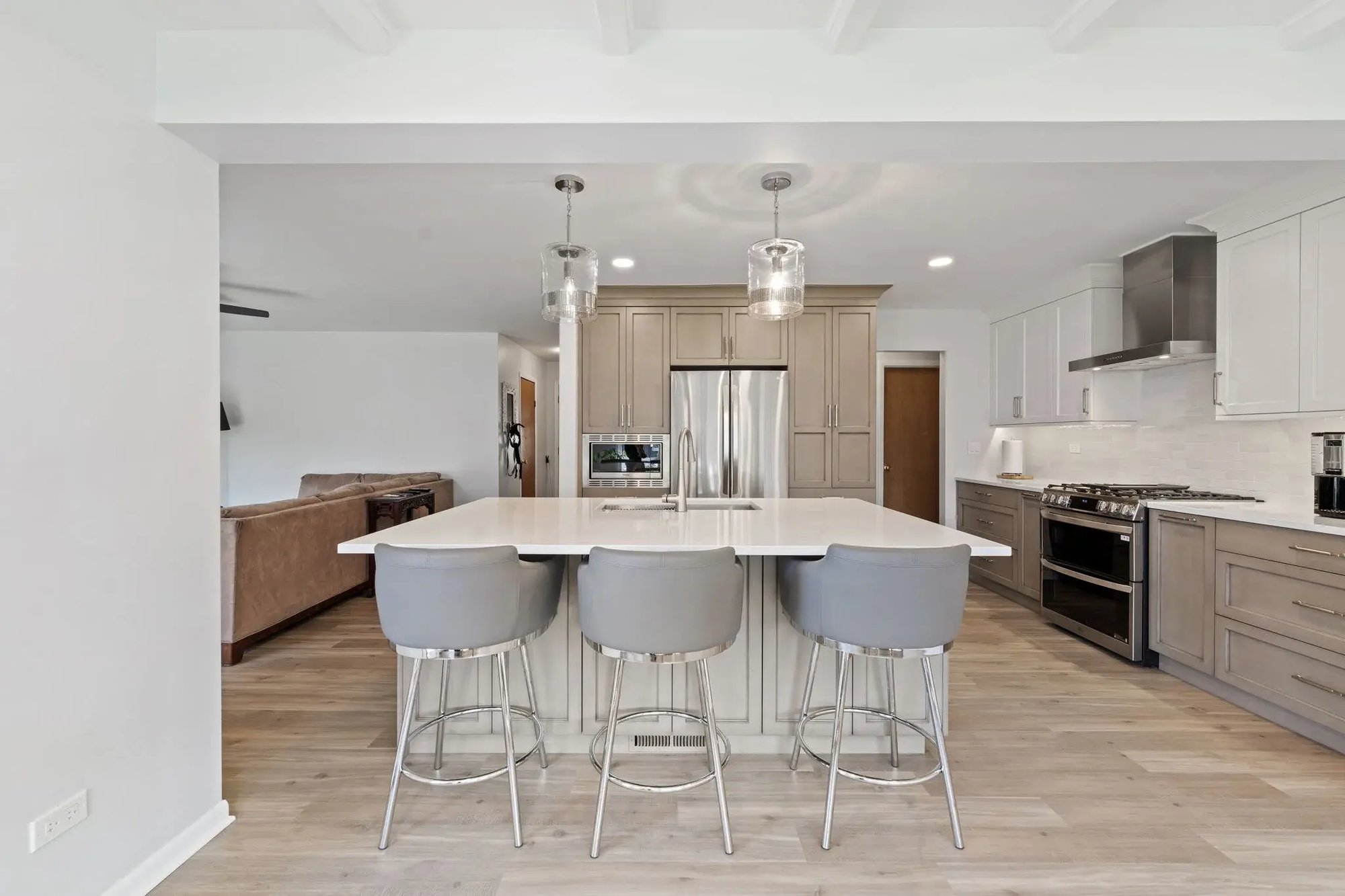 12-web-or-mls-14-ridgewood-rd