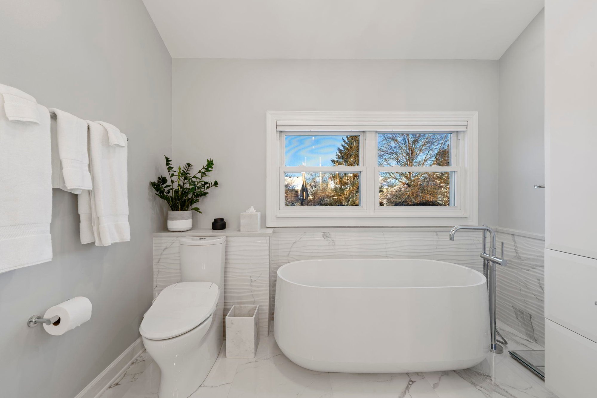 19-web-or-mls-1360-lorraine-pl