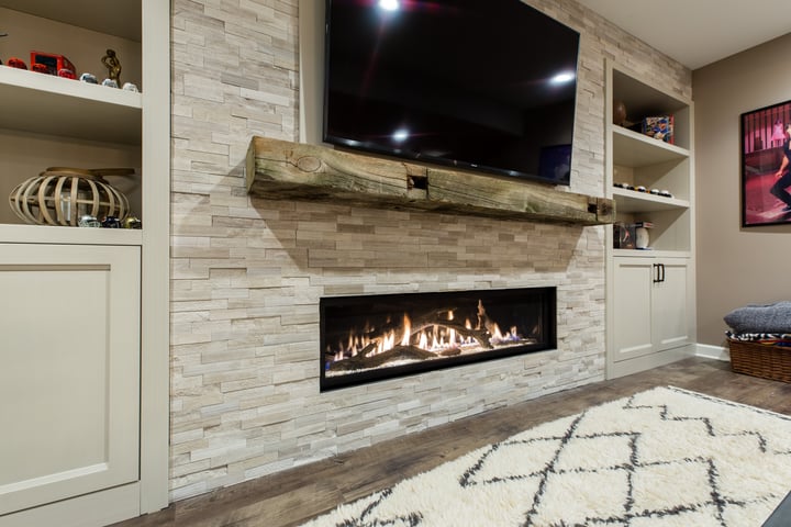 Fireplace with wood mantal 