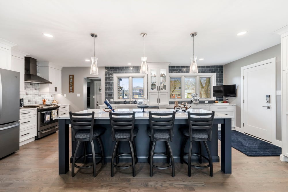13-web-or-mls-706-busse-rd