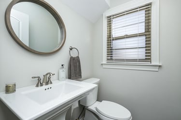 15-web-or-mls-Powder room