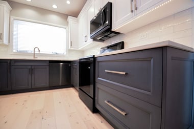 Dark Cabinets for Kitchen Remodeling