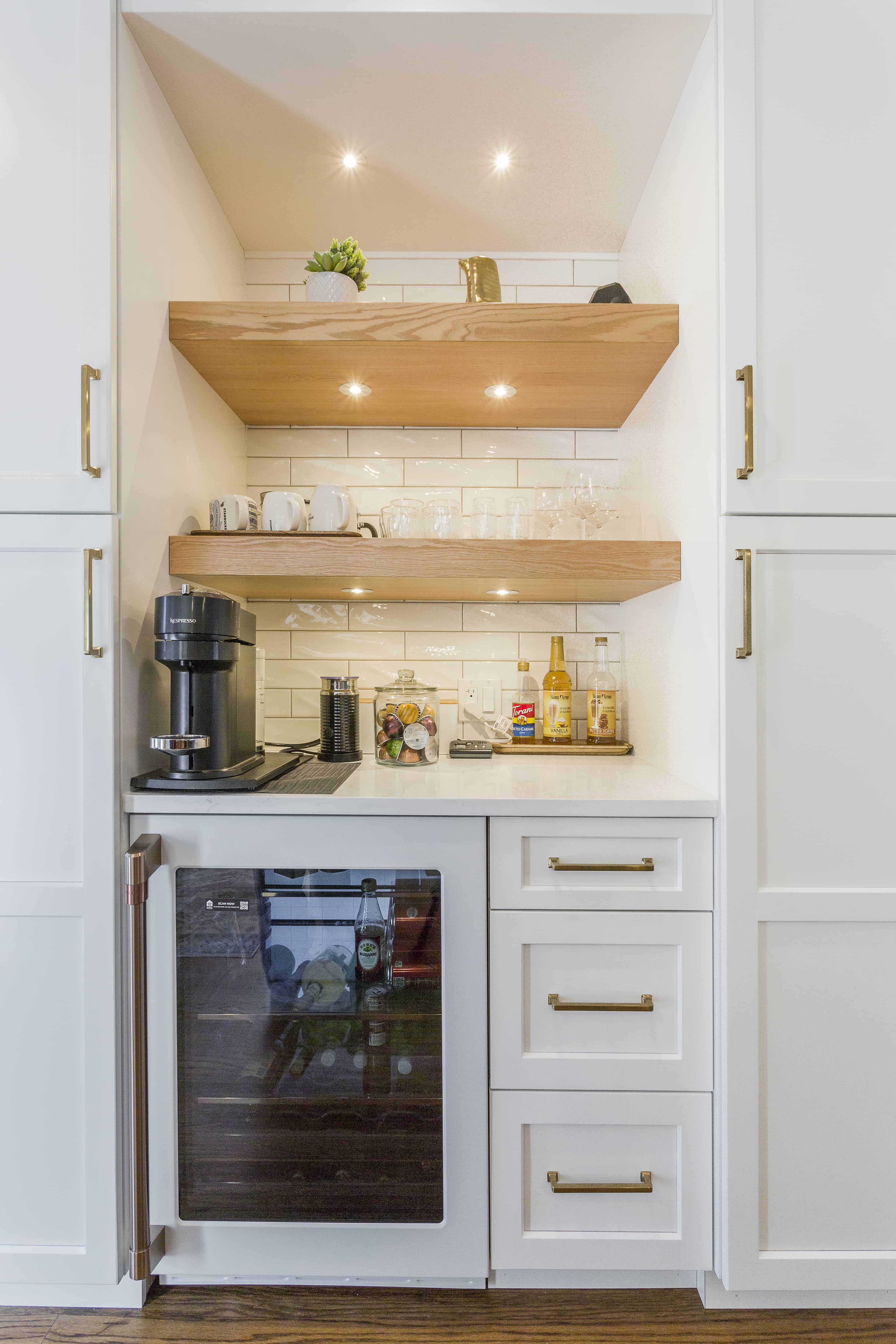 1211 W Thomas_Kitchen_11-min
