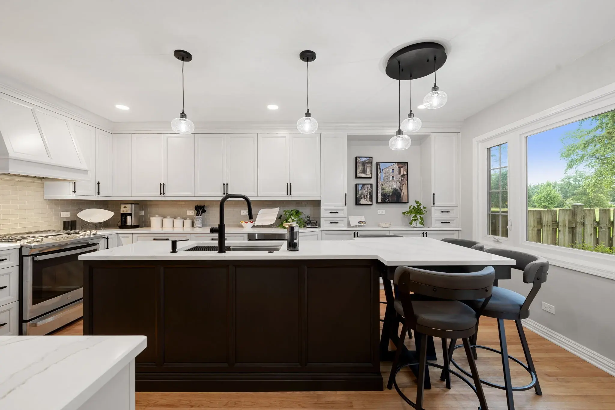 17-web-or-mls-456-williamsburg-ln