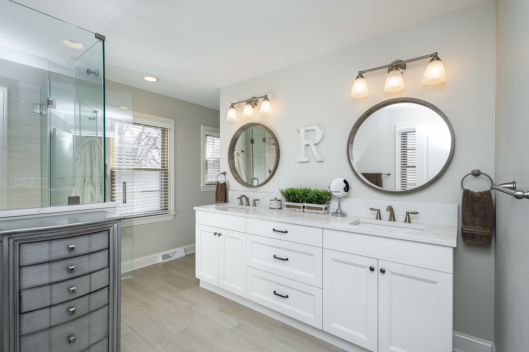 18-web-or-mls-Master bathroom