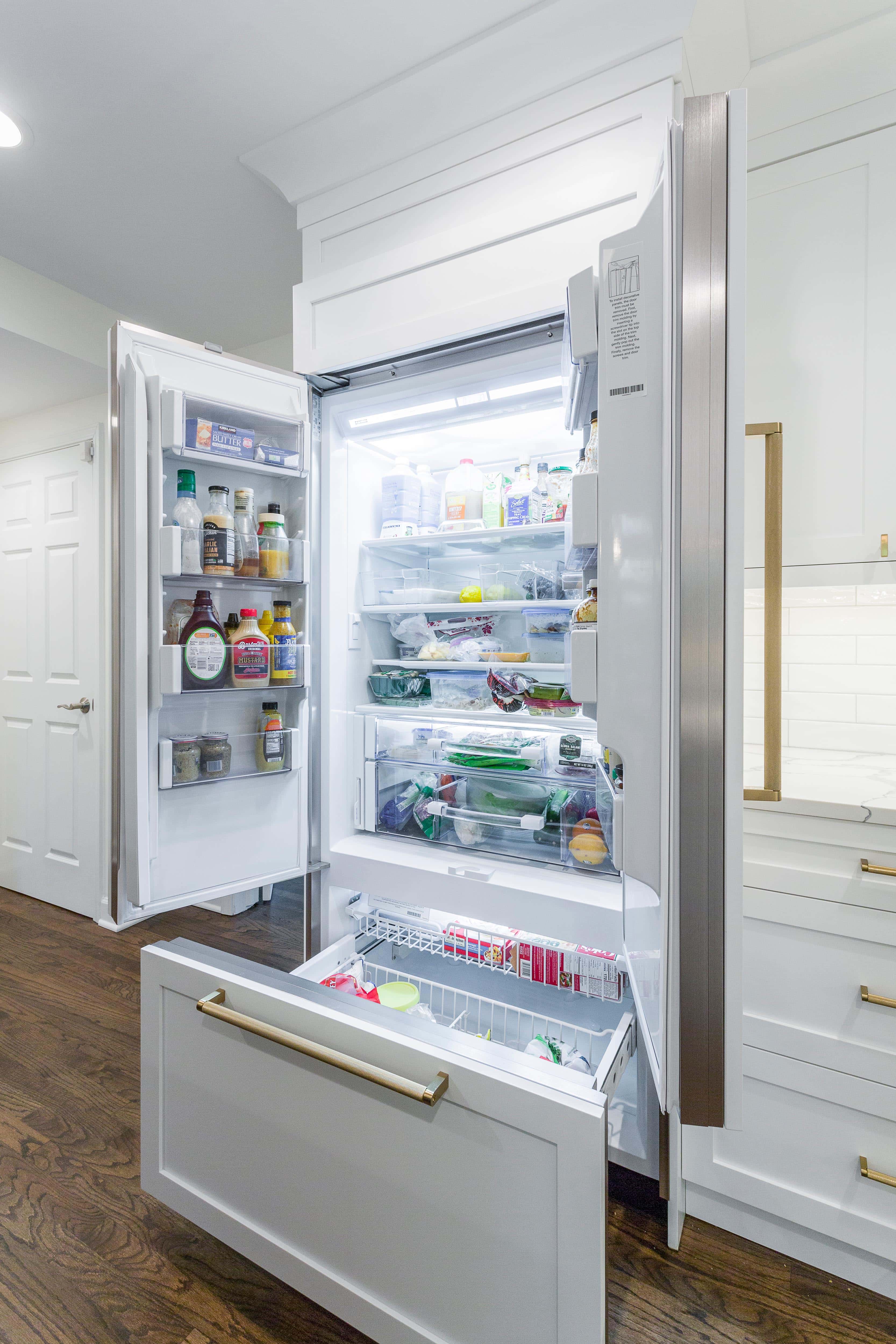 https://5237130.fs1.hubspotusercontent-na1.net/hubfs/5237130/205%20S%20Windsor_Kitchen-31-min.jpg