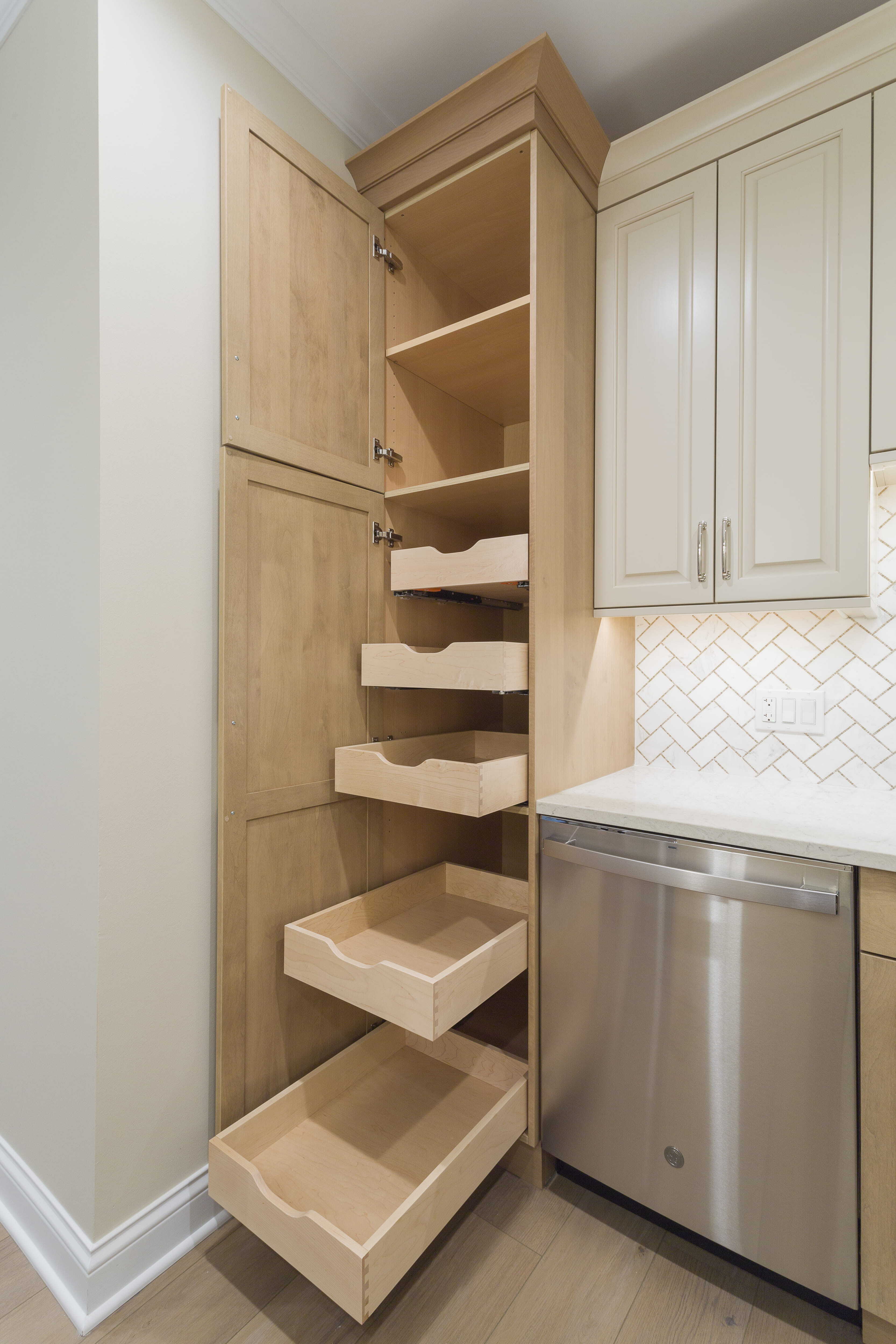https://5237130.fs1.hubspotusercontent-na1.net/hubfs/5237130/45PrairePark_Kitchen_52-min.jpg