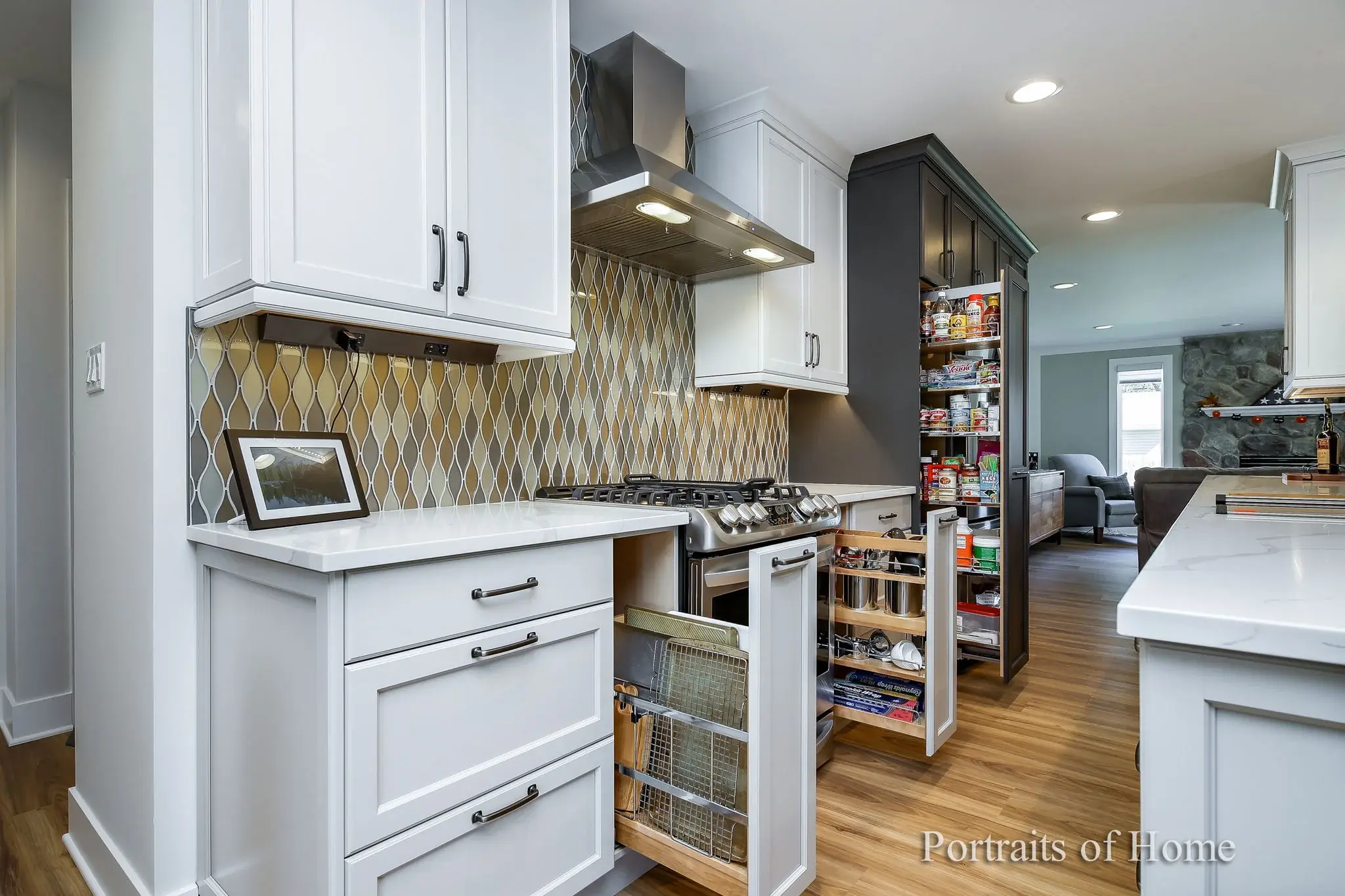 5-web-or-mls-Kitchen 3