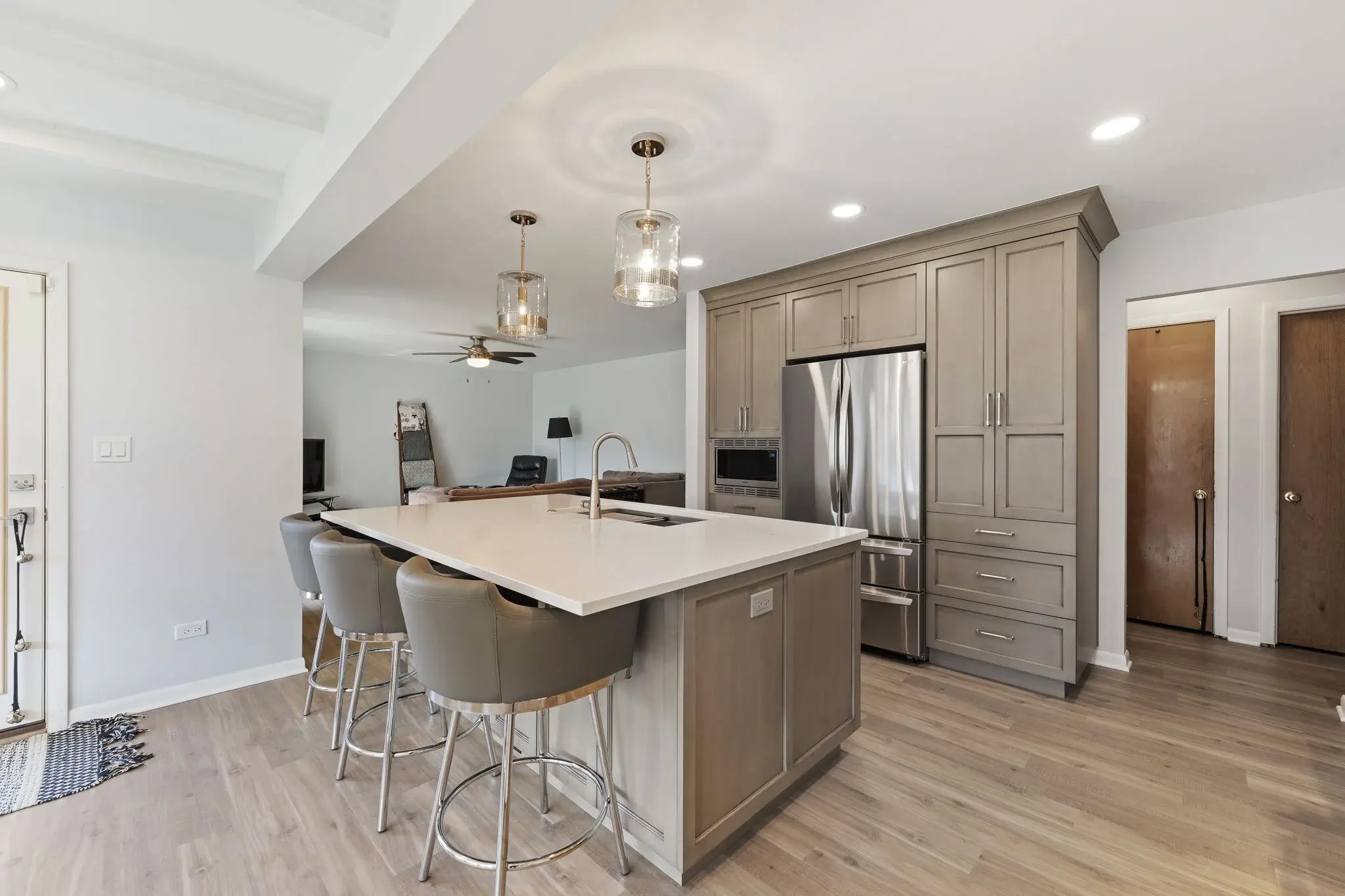 8-web-or-mls-14-ridgewood-rd