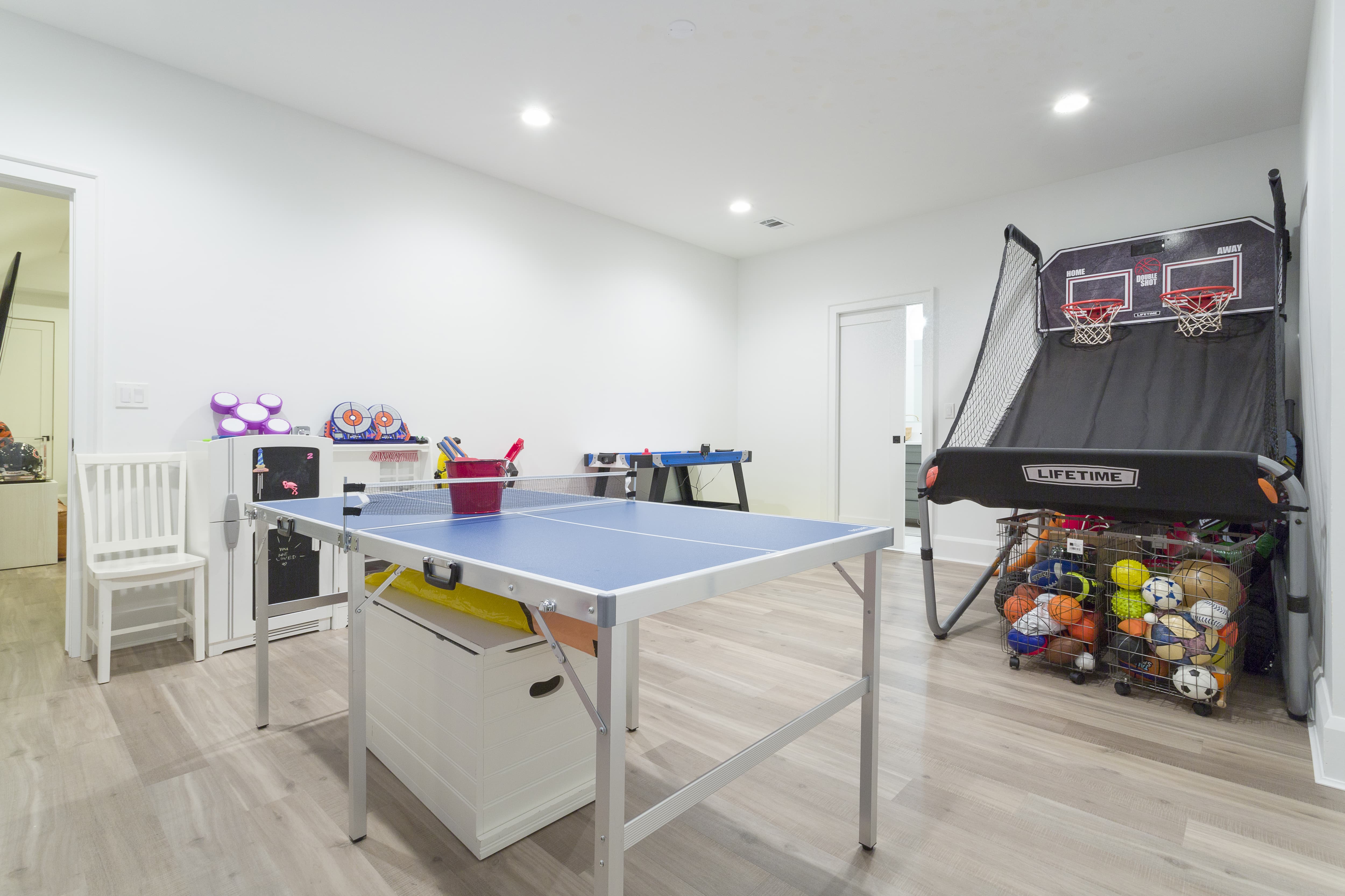 https://5237130.fs1.hubspotusercontent-na1.net/hubfs/5237130/931%20N%20Highland_PlayRoom_26-min.jpg