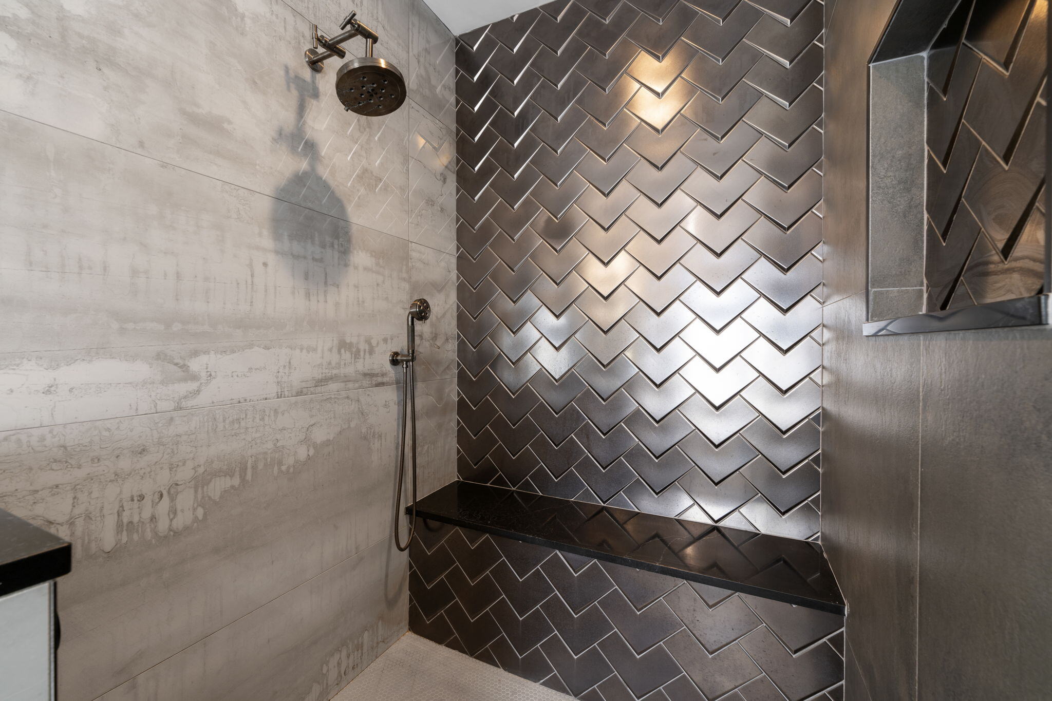 127-web-or-mls-1001-n-forrest-ave