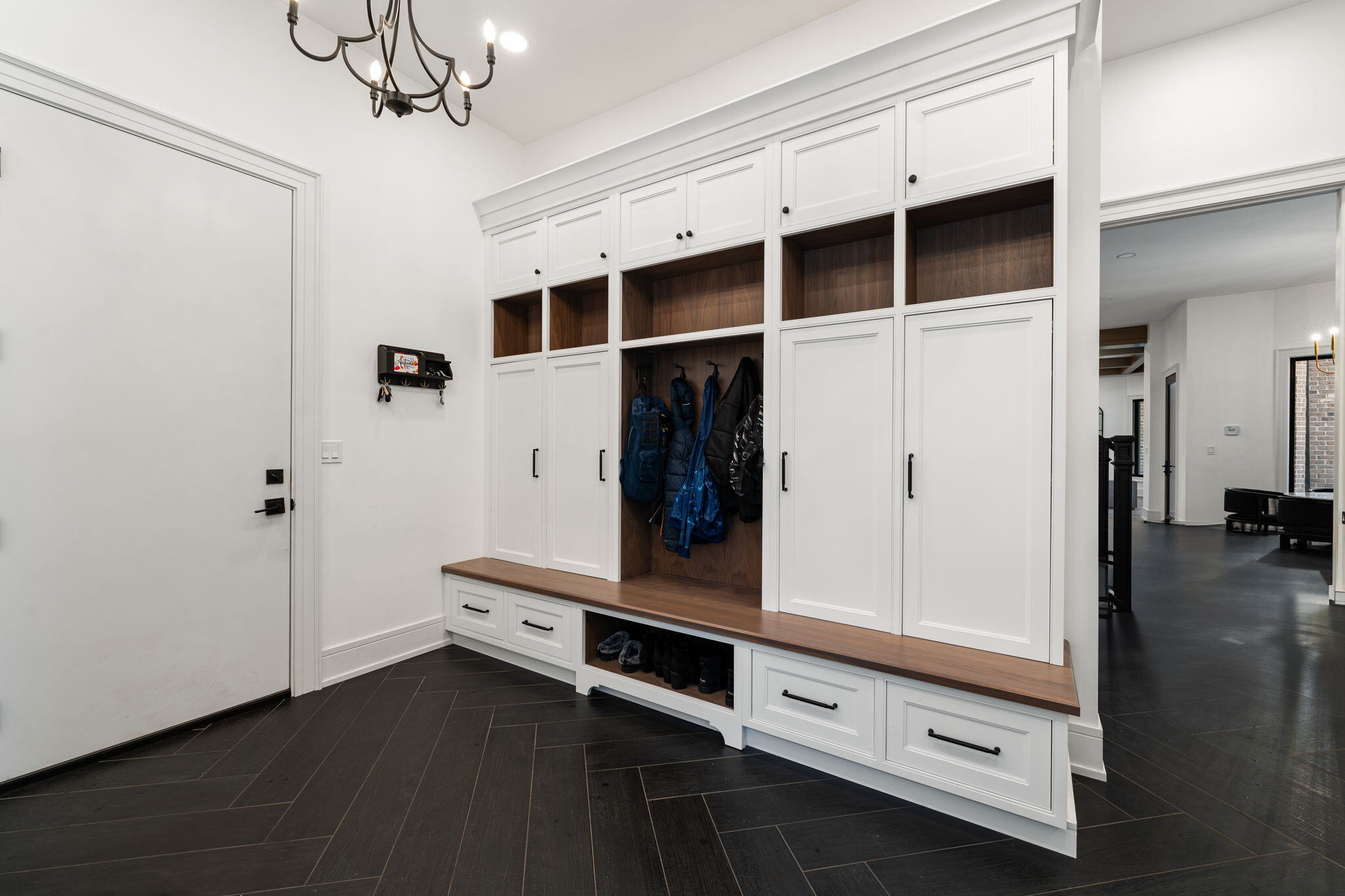 73-web-or-mls-1001-n-forrest-ave