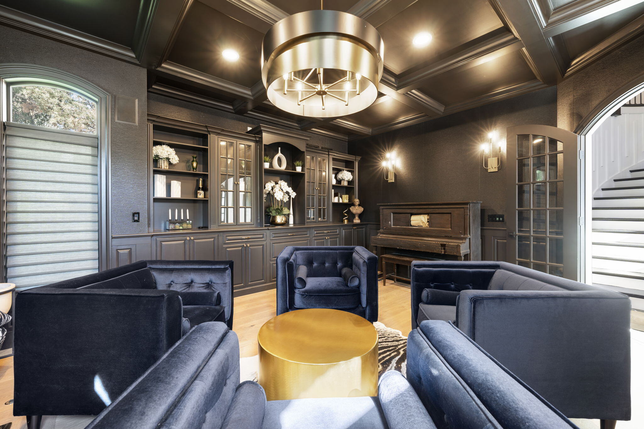 9-web-or-mls-1001-n-forrest-ave