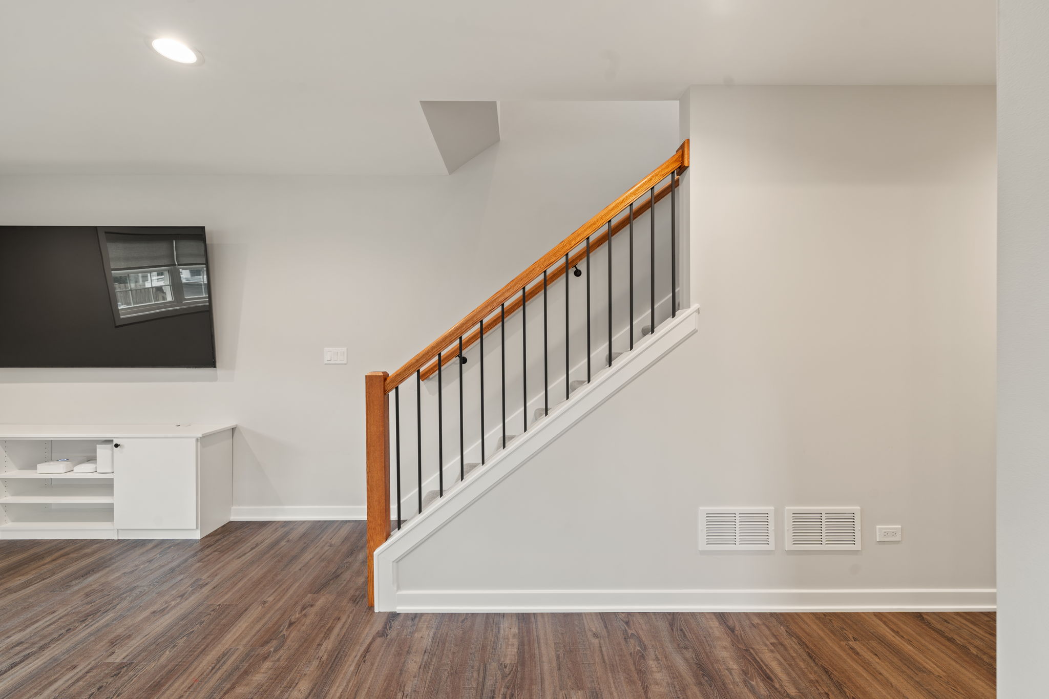 11-web-or-mls-315-w-haven-dr