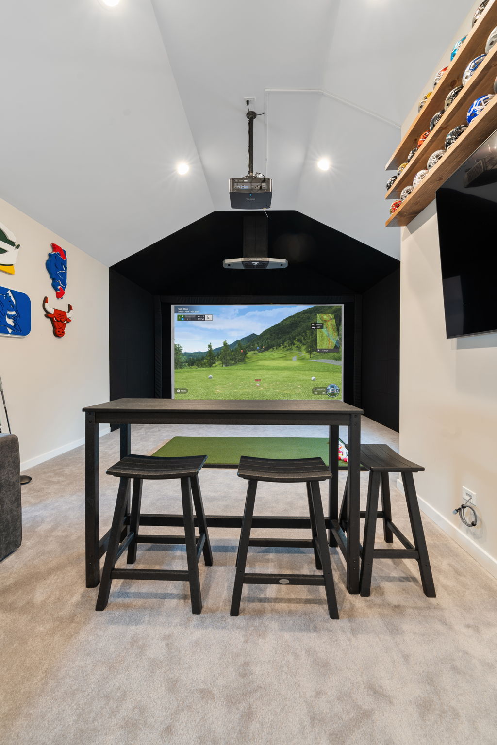 https://5237130.fs1.hubspotusercontent-na1.net/hubfs/5237130/Images/2.1%20Portfolio%20Page%20/Addition%20-%20Detolve/29-web-or-mls-315-w-haven-dr.jpg