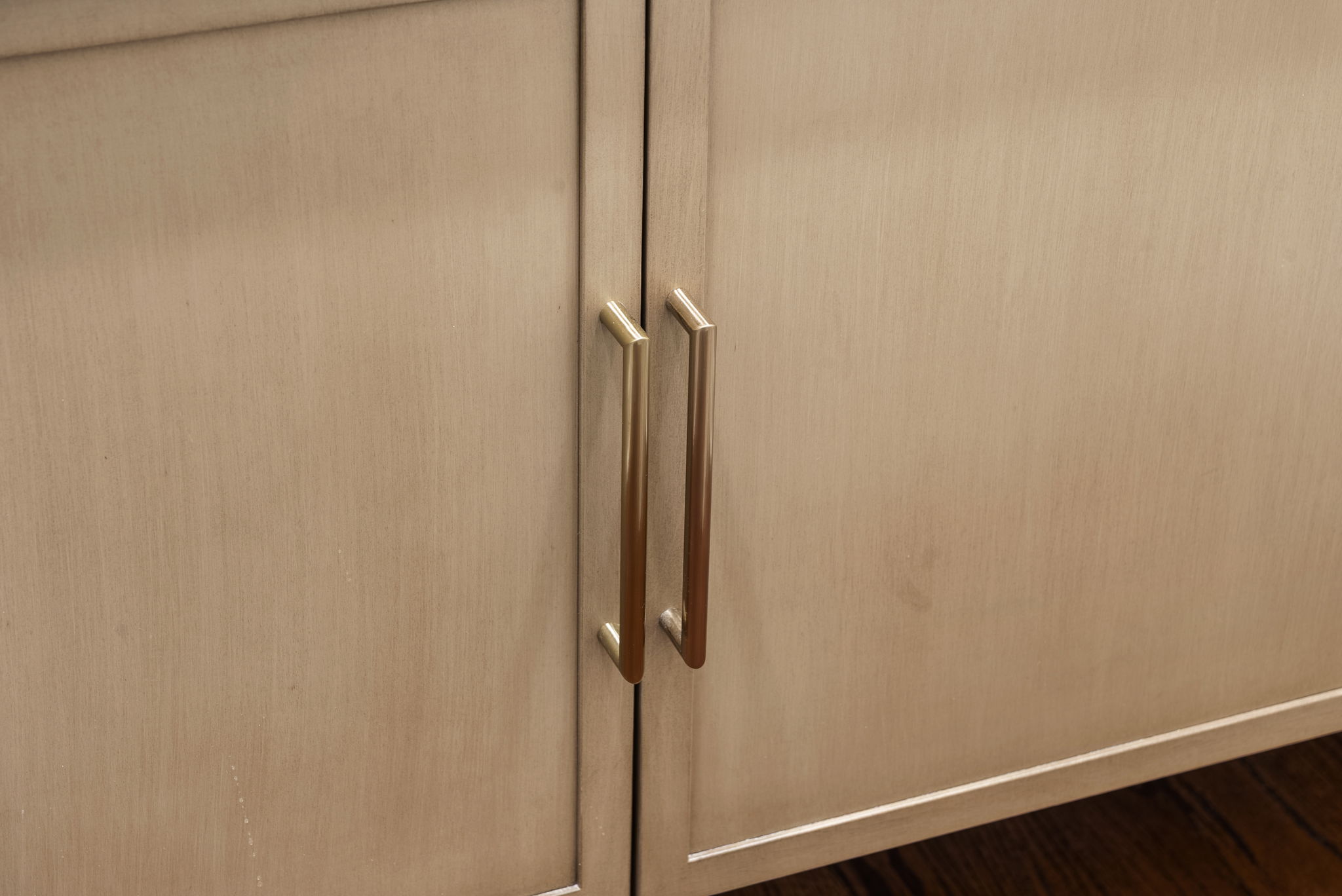 https://5237130.fs1.hubspotusercontent-na1.net/hubfs/5237130/Images/2.1%20Portfolio%20Page%20/Bathroom%202%20-%20Miller%2c%20Beth/10-web-or-mls-2848-woodmere-dr.jpg