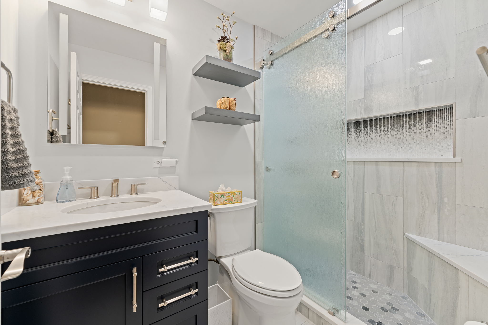 1-web-or-mls-813-lehigh-ln