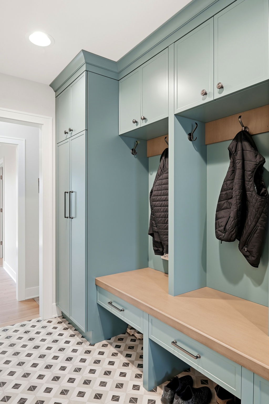 3-web-or-mls-1005-bear-paw-ct