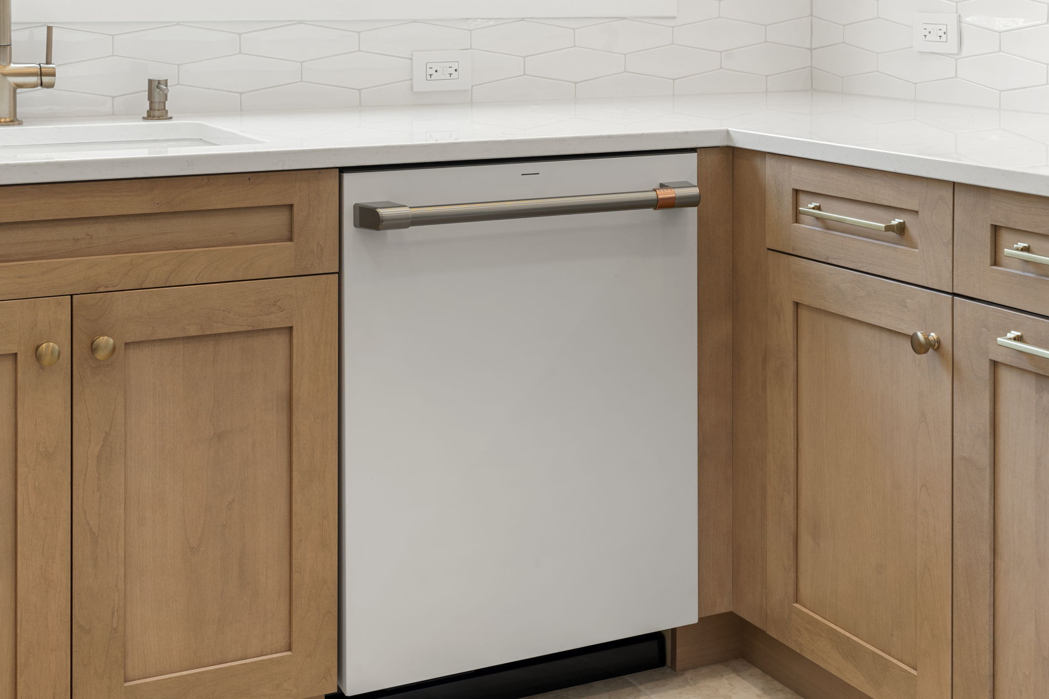 12-web-or-mls-4373-wilson-ave