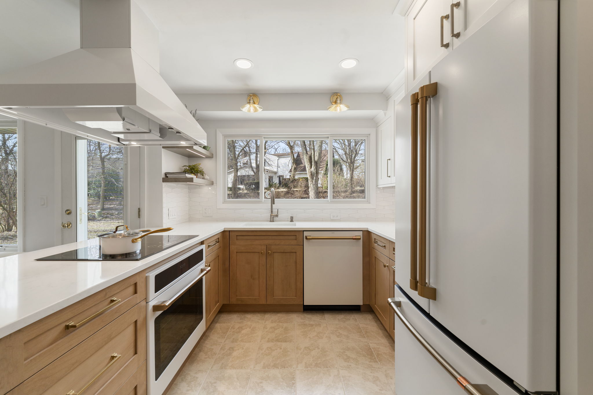 9-web-or-mls-4373-wilson-ave