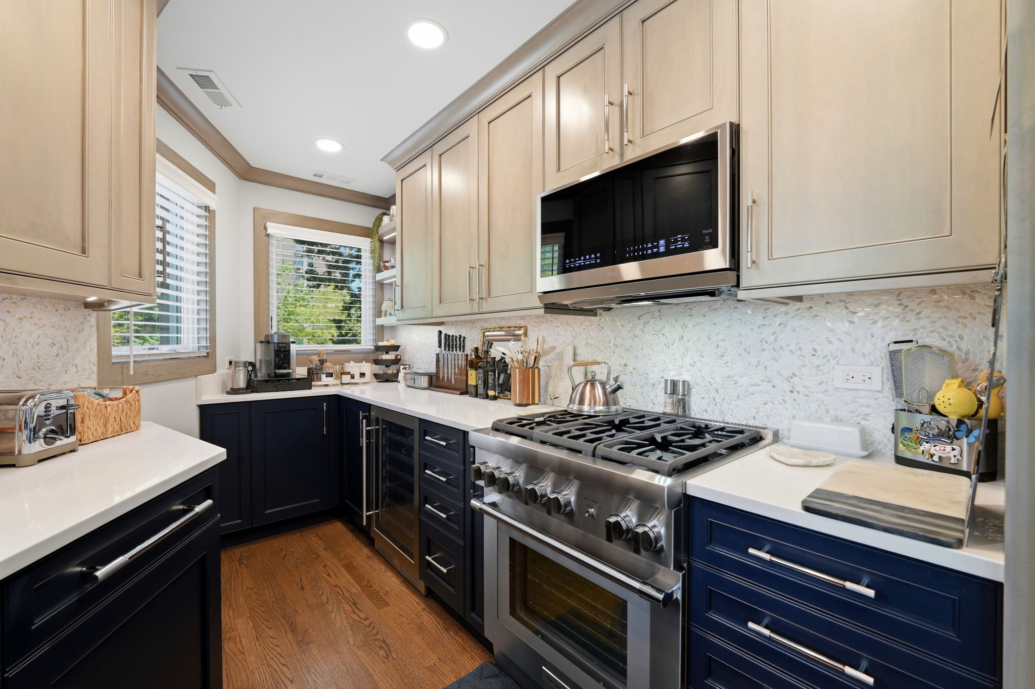 4-web-or-mls-1889-maple-ave-unit-n5