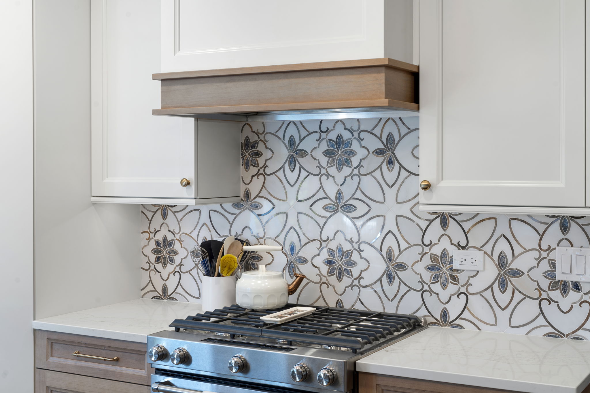 4-web-or-mls-2151-n-coldspring-rd