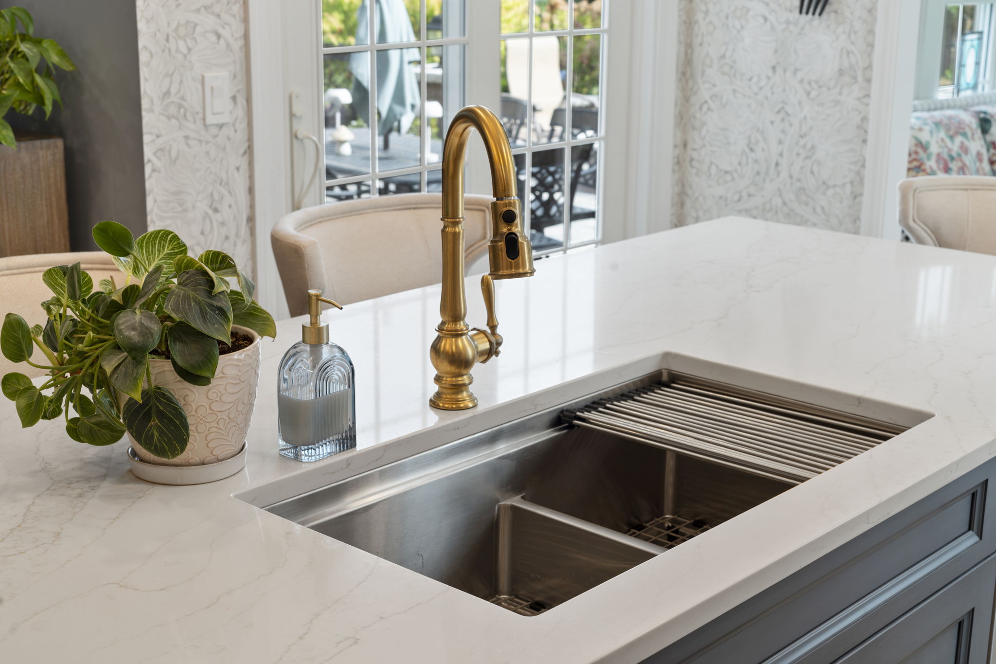 8-web-or-mls-2151-n-coldspring-rd