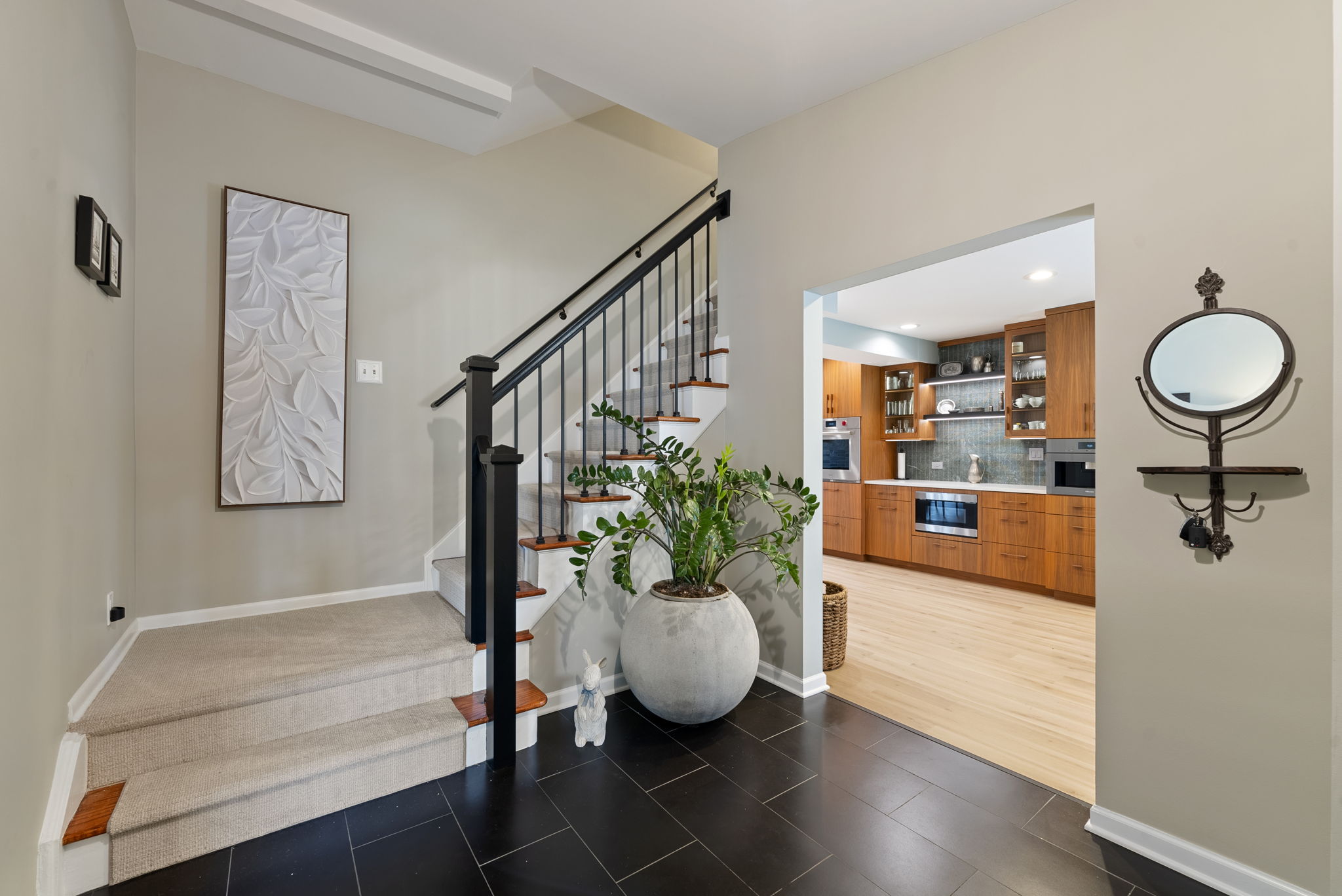 1-web-or-mls-242-n-wilke-rd