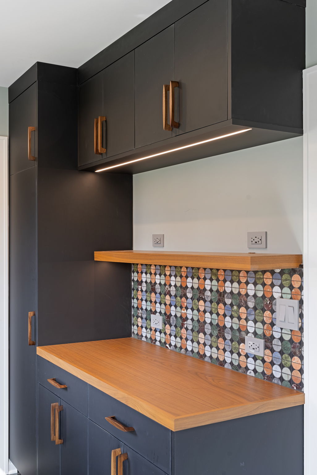 https://5237130.fs1.hubspotusercontent-na1.net/hubfs/5237130/Images/2.1%20Portfolio%20Page%20/Kitchen%20-%20Gere/32-web-or-mls-242-n-wilke-rd.jpg