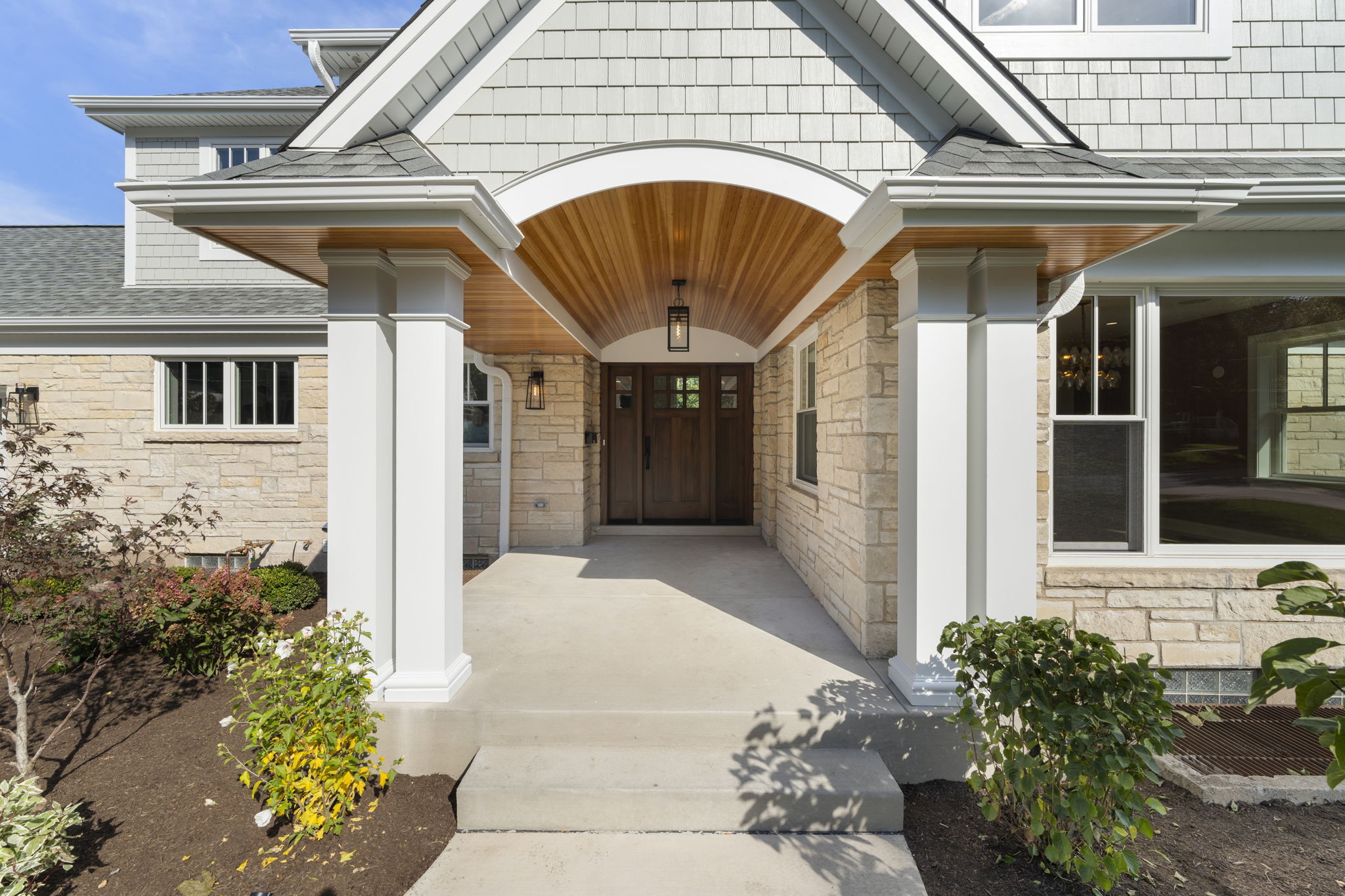 6-web-or-mls-631-n-highland-ave