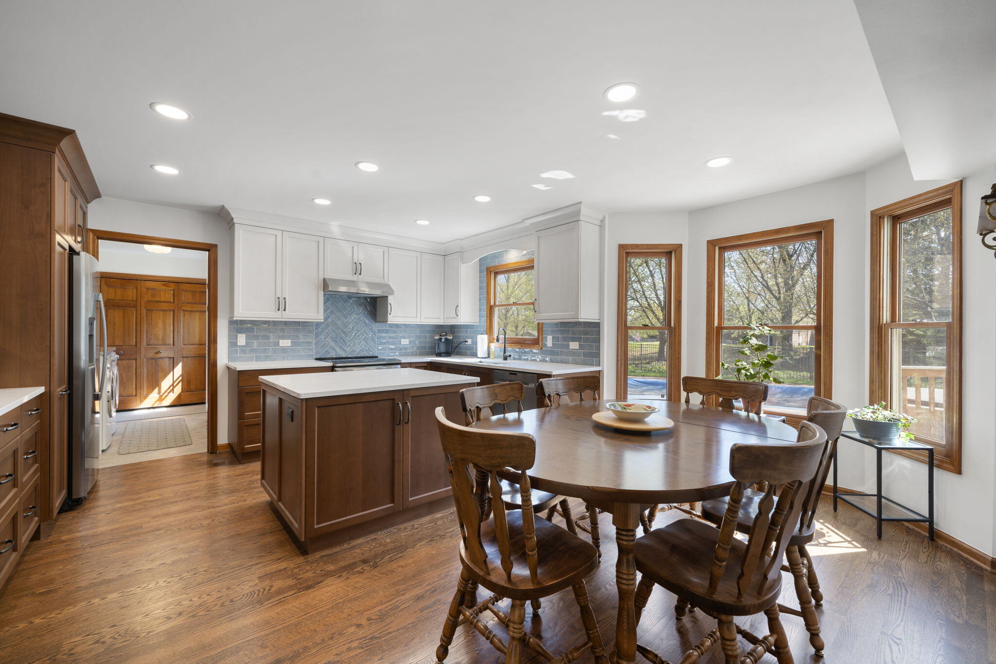 17-web-or-mls-233-fairway-dr