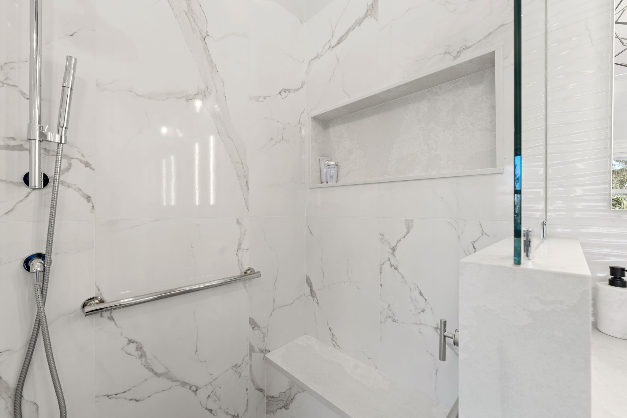 14-web-or-mls-1360-lorraine-pl
