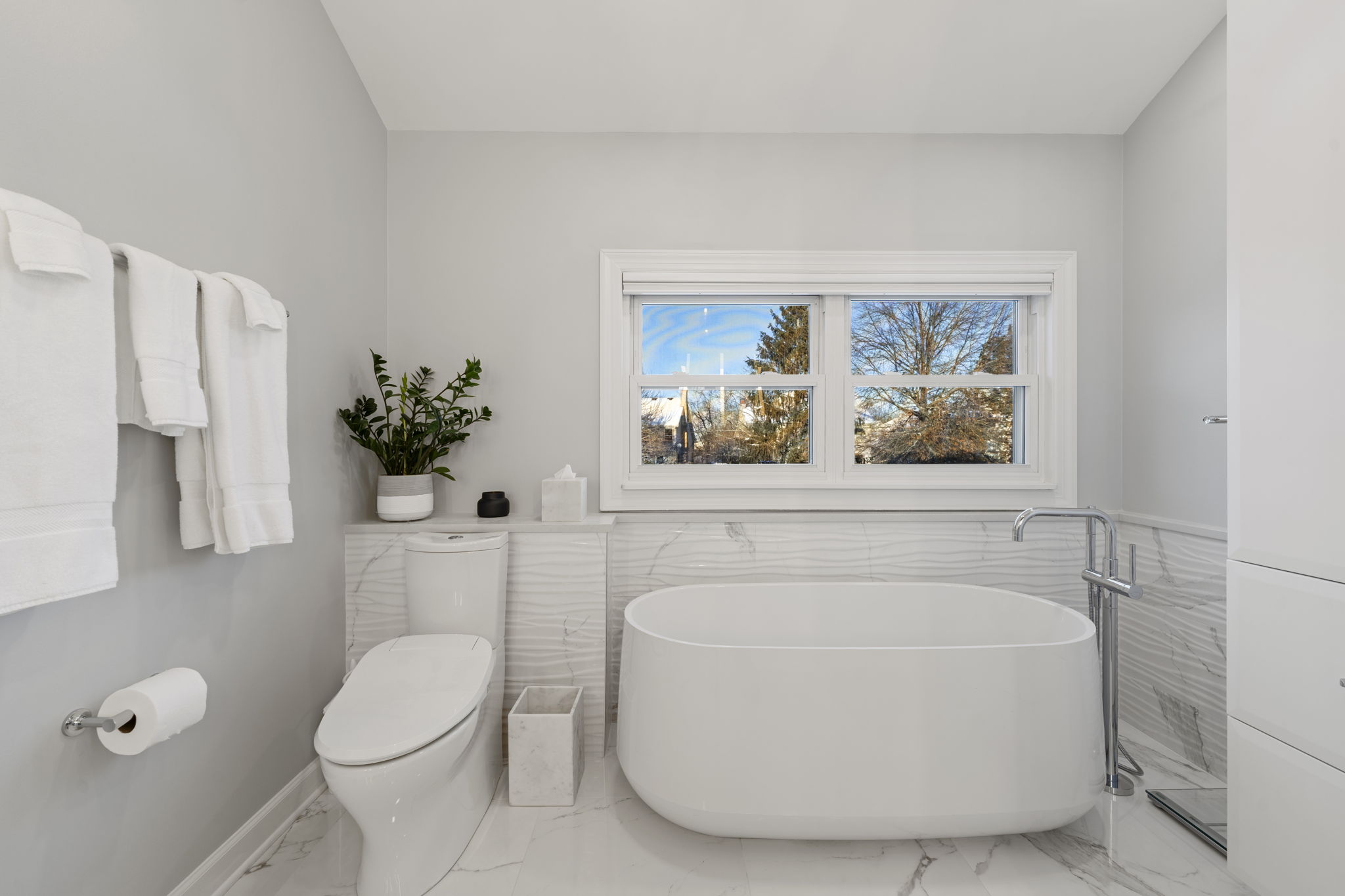 19-web-or-mls-1360-lorraine-pl